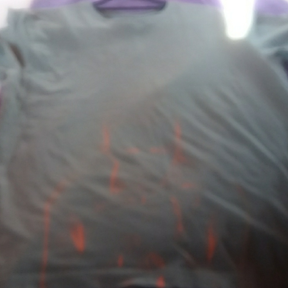 EUC unisex tee